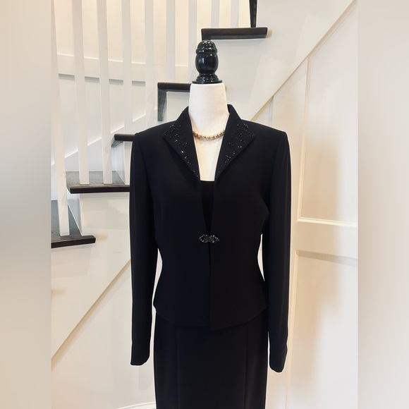 TAHARI 2-Piece Formal Dress Suit, Black Size 8 - Picture 8 of 13